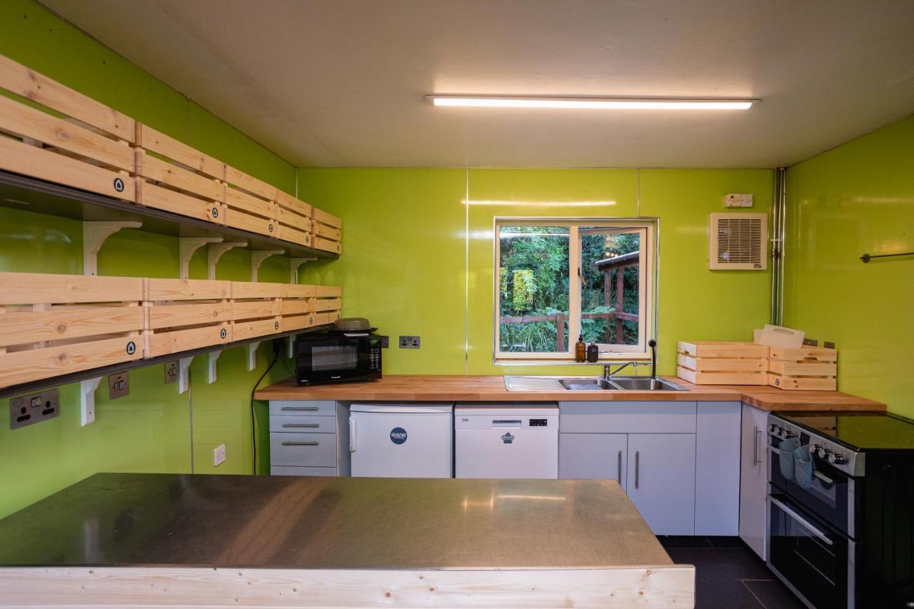 Highland Basecamp Hostel Lochaline ภายนอก รูปภาพ